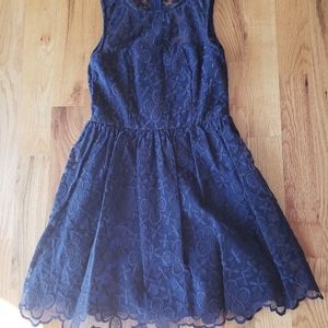 Embroid navy blue dress